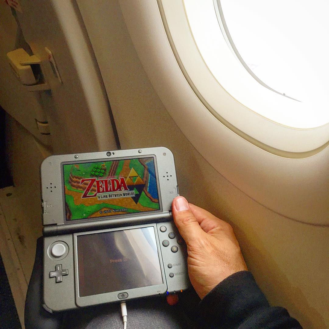 Time for a solo #Zeldathon at 35,000 feet