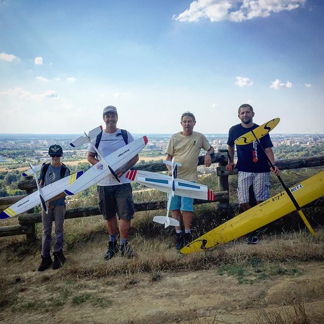 Super hot but fun day at Pech-David  with local pilots Christophe and Jean-Bastien.